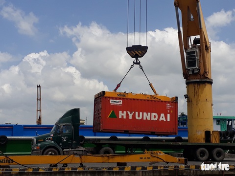 Xuất khẩu hàng Việt sang Nga giảm sâu do chiến sự Nga - Ukraine - Ảnh 1. Xuất khẩu hàng Việt sang Nga giảm sâu do chiến sự Nga - Ukraine - Ảnh 1.
