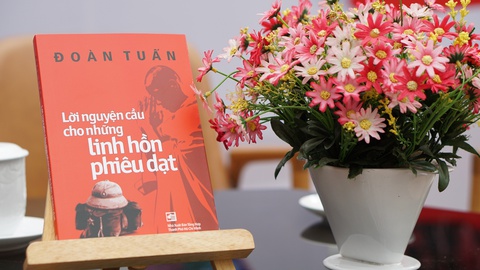 Lời nguyện cầu cho những linh hồn phiêu dạt - Ảnh 3. Lời nguyện cầu cho những linh hồn phiêu dạt - Ảnh 3.