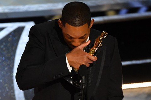 Will Smith bị cấm dự các lễ trao giải Oscar trong 10 năm, giữ nguyên tượng vàng - Ảnh 1. Will Smith bị cấm dự các lễ trao giải Oscar trong 10 năm, giữ nguyên tượng vàng - Ảnh 1.