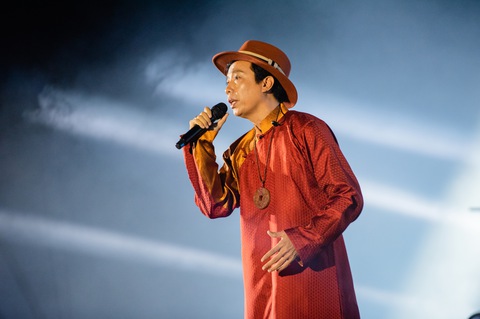 ‘Nối miền di sản’: Một đêm nhạc Trịnh khác lạ giữa lòng Hội An - Ảnh 9. ‘Nối miền di sản’: Một đêm nhạc Trịnh khác lạ giữa lòng Hội An - Ảnh 9.