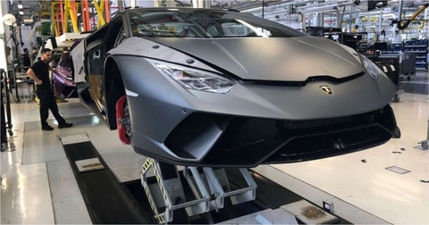 Những quy tắc bất di bất dịch với nhân viên Lamborghini: Khách hàng không phải thượng đế - Ảnh 6. Những quy tắc bất di bất dịch với nhân viên Lamborghini: Khách hàng không phải thượng đế - Ảnh 6.