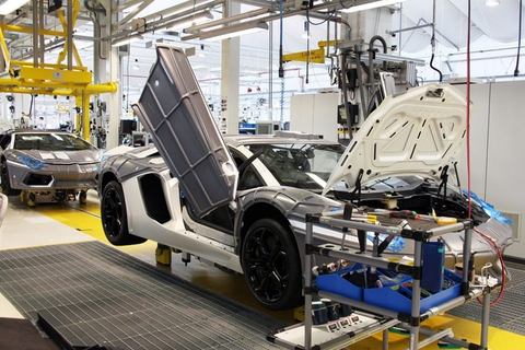 Những quy tắc bất di bất dịch với nhân viên Lamborghini: Khách hàng không phải thượng đế - Ảnh 8. Những quy tắc bất di bất dịch với nhân viên Lamborghini: Khách hàng không phải thượng đế - Ảnh 8.
