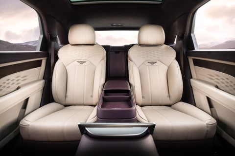 Bentley Bentayga Extended ra mắt: SUV đầu bảng, rộng và nhiều công nghệ nhất của Bentley - Ảnh 2. Bentley Bentayga Extended ra mắt: SUV đầu bảng, rộng và nhiều công nghệ nhất của Bentley - Ảnh 2.