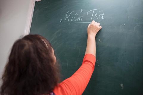 Đi học muộn, quay bài… đi vào bộ ảnh kỷ yếu ‘nhất quỷ nhì ma’ - Ảnh 1. Đi học muộn, quay bài… đi vào bộ ảnh kỷ yếu ‘nhất quỷ nhì ma’ - Ảnh 1.