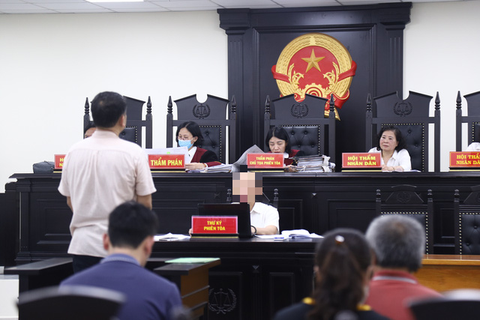 Lãnh đạo công ty chứng khoán dùng chứng minh thư bị mất của sinh viên để ký hợp đồng trăm tỉ - Ảnh 1. Lãnh đạo công ty chứng khoán dùng chứng minh thư bị mất của sinh viên để ký hợp đồng trăm tỉ - Ảnh 1.