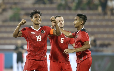 Bộ đôi thi đấu ở châu Âu lập công giúp U23 Indonesia có thắng lợi đầu tiên - Ảnh 5. Bộ đôi thi đấu ở châu Âu lập công giúp U23 Indonesia có thắng lợi đầu tiên - Ảnh 5.