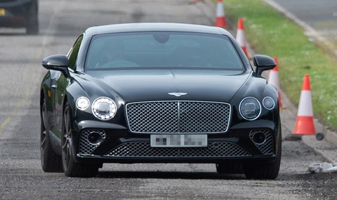 Huấn luyện viên Liverpool Jurgen Klopp tậu xe sang Bentley ngay trước ‘cú ăn 4’ của đội nhà - Ảnh 1. Huấn luyện viên Liverpool Jurgen Klopp tậu xe sang Bentley ngay trước ‘cú ăn 4’ của đội nhà - Ảnh 1.