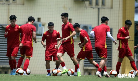 Ưu tiên do thám đối thủ, ông Park đổi lịch tập của U23 Việt Nam - Ảnh 2. Ưu tiên do thám đối thủ, ông Park đổi lịch tập của U23 Việt Nam - Ảnh 2.