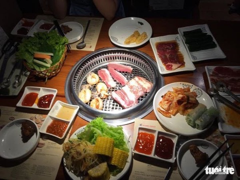 Người Việt ăn nhiều thịt, nguy cơ mắc bệnh vì thừa thịt - Ảnh 2. Người Việt ăn nhiều thịt, nguy cơ mắc bệnh vì thừa thịt - Ảnh 2.
