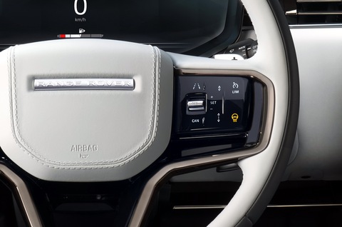 Range Rover Sport 2023 ra mắt: SUV cho nhà giàu, thay đổi toàn diện, sẽ về Việt Nam - Ảnh 18. Range Rover Sport 2023 ra mắt: SUV cho nhà giàu, thay đổi toàn diện, sẽ về Việt Nam - Ảnh 18.