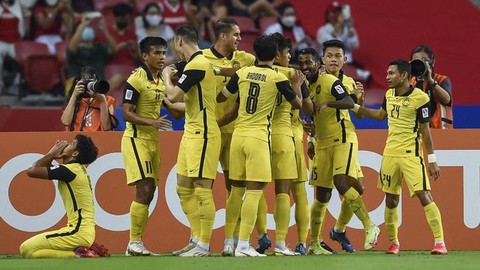 Thắng Lào 3-1, U23 Malaysia vươn lên dẫn đầu bảng B - Ảnh 1. Thắng Lào 3-1, U23 Malaysia vươn lên dẫn đầu bảng B - Ảnh 1.