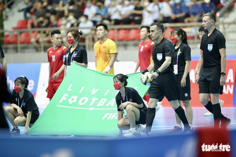 Môn futsal tươi tắn hơn với các cầu thủ nữ Phong Phú Hà Nam - Ảnh 3. Môn futsal tươi tắn hơn với các cầu thủ nữ Phong Phú Hà Nam - Ảnh 3.
