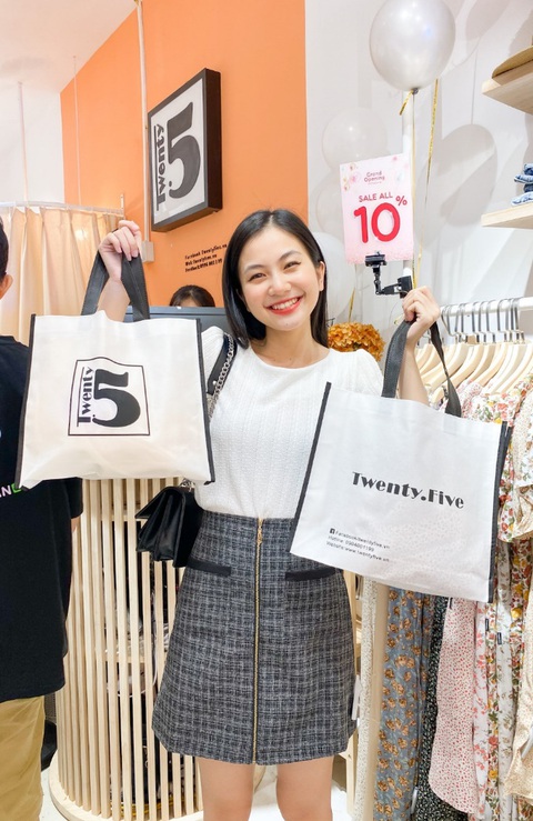 Twenty.Five xu thế thời trang hè với thiết kế mẫu mã độc đáo - Ảnh 1. Twenty.Five xu thế thời trang hè với thiết kế mẫu mã độc đáo - Ảnh 1.