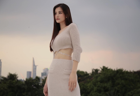 Đông Nhi bị chỉ trích ngược sau khi phê phán người hâm mộ lâu năm - Ảnh 1. Đông Nhi bị chỉ trích ngược sau khi phê phán người hâm mộ lâu năm - Ảnh 1.