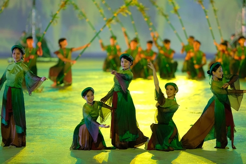 SEA Games 31 khai mạc bằng bữa tiệc âm thanh và ánh sáng hoành tráng - Ảnh 25. SEA Games 31 khai mạc bằng bữa tiệc âm thanh và ánh sáng hoành tráng - Ảnh 25.