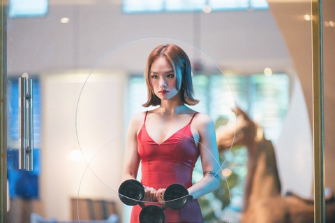 Có gì trong sản phẩm âm nhạc trầy trật nhất sự nghiệp của Trúc Nhân? - Ảnh 3. Có gì trong sản phẩm âm nhạc trầy trật nhất sự nghiệp của Trúc Nhân? - Ảnh 3.