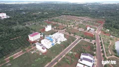 Khu đô thị Đông Nam: Đường sá dở dang, điện đóm, nước nôi... chưa có thì xây nhà làm sao? - Ảnh 1. Khu đô thị Đông Nam: Đường sá dở dang, điện đóm, nước nôi... chưa có thì xây nhà làm sao? - Ảnh 1.