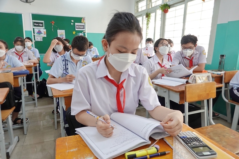 Tuyển sinh vào lớp 10 TP.HCM: Tỉ lệ chọi trường tốp đầu giảm - Ảnh 1. Tuyển sinh vào lớp 10 TP.HCM: Tỉ lệ chọi trường tốp đầu giảm - Ảnh 1.