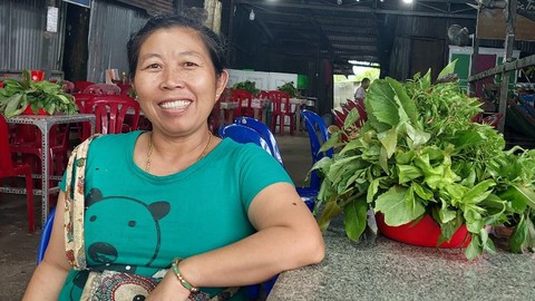 Lên Núi Cấm, nhấm tuyệt đỉnh rau rừng - Ảnh 9. Lên Núi Cấm, nhấm tuyệt đỉnh rau rừng - Ảnh 9.