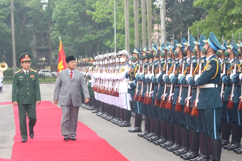 Bộ trưởng Bộ Quốc phòng Indonesia thăm chính thức Việt Nam - Ảnh 1. Bộ trưởng Bộ Quốc phòng Indonesia thăm chính thức Việt Nam - Ảnh 1.