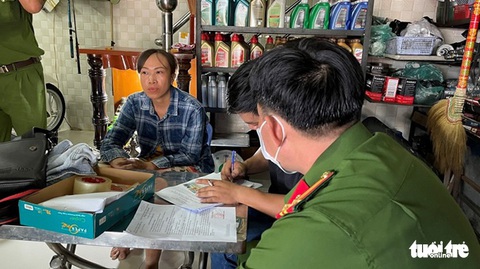 Tạm giữ 7 nghi phạm ở Châu Đốc trong đường dây số đề, cá độ - Ảnh 1. Tạm giữ 7 nghi phạm ở Châu Đốc trong đường dây số đề, cá độ - Ảnh 1.