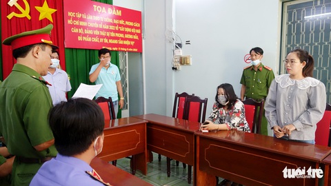 ‘Nổ’ là cháu lãnh đạo công ty, lừa đảo chiếm đoạt hơn 40 tỉ đồng - Ảnh 1. ‘Nổ’ là cháu lãnh đạo công ty, lừa đảo chiếm đoạt hơn 40 tỉ đồng - Ảnh 1.