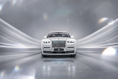 Rolls-Royce Phantom 2023 ra mắt: Tản nhiệt phát sáng, nhiều tùy chọn mới cho giới siêu giàu - Ảnh 13. Rolls-Royce Phantom 2023 ra mắt: Tản nhiệt phát sáng, nhiều tùy chọn mới cho giới siêu giàu - Ảnh 13.