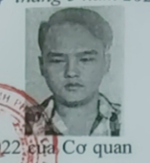 Mâu thuẫn, con riêng đâm chết cha dượng rồi bỏ trốn - Ảnh 1. Mâu thuẫn, con riêng đâm chết cha dượng rồi bỏ trốn - Ảnh 1.