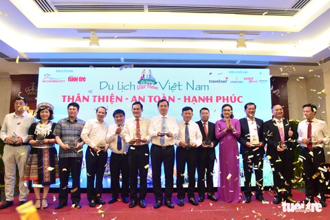 Nhiều tỉnh thành cam kết xử lý tình trạng chặt chém, tăng giá mùa du lịch - Ảnh 7. Nhiều tỉnh thành cam kết xử lý tình trạng chặt chém, tăng giá mùa du lịch - Ảnh 7.