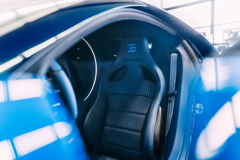 Siêu xe Bugatti của Cristiano Ronaldo mất tới 16 tuần chỉ để chế tạo nội thất - Ảnh 6. Siêu xe Bugatti của Cristiano Ronaldo mất tới 16 tuần chỉ để chế tạo nội thất - Ảnh 6.