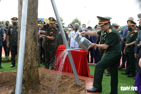 Việt Nam, Campuchia giao lưu hữu nghị quốc phòng ở biên giới - Ảnh 3. Việt Nam, Campuchia giao lưu hữu nghị quốc phòng ở biên giới - Ảnh 3.