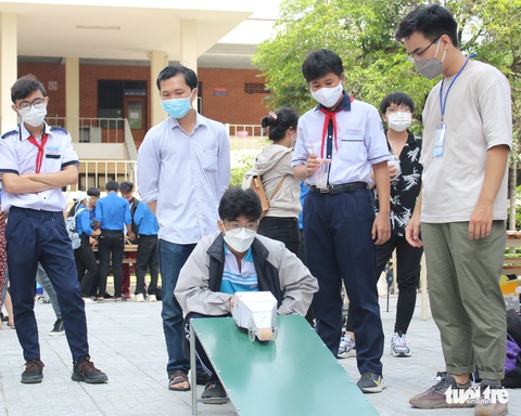 5.000 học sinh dự ngày hội STEM khám phá khoa học, chọn nghề tương lai - Ảnh 5. 5.000 học sinh dự ngày hội STEM khám phá khoa học, chọn nghề tương lai - Ảnh 5.