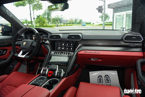 Siêu SUV Lamborghini Urus 2022 đầu tiên về Việt Nam, giá hơn 20 tỉ đồng - Ảnh 14.