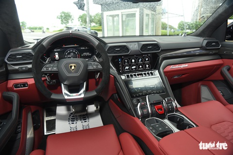 Siêu SUV Lamborghini Urus 2022 đầu tiên về Việt Nam, giá hơn 20 tỉ đồng - Ảnh 6.