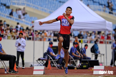 Đẹp trai như ‘nam thần’, nhà vô địch SEA Games Nguyễn Tiến Trọng bị mẹ ‘tố’ có thể... ế vợ - Ảnh 1. Đẹp trai như ‘nam thần’, nhà vô địch SEA Games Nguyễn Tiến Trọng bị mẹ ‘tố’ có thể... ế vợ - Ảnh 1.