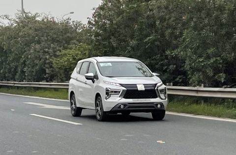 Toyota Veloz chưa thể lật đổ Mitsubishi Xpander tại Việt Nam - Ảnh 3. Toyota Veloz chưa thể lật đổ Mitsubishi Xpander tại Việt Nam - Ảnh 3.