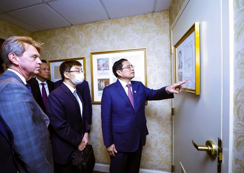 Thủ tướng Phạm Minh Chính thăm nơi Chủ tịch Hồ Chí Minh từng làm việc tại Boston - Ảnh 4. Thủ tướng Phạm Minh Chính thăm nơi Chủ tịch Hồ Chí Minh từng làm việc tại Boston - Ảnh 4.
