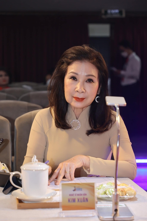 Cuộc thi Duyên dáng Áo dài 2022: Tôn vinh nét đẹp tà áo Việt - Ảnh 6. Cuộc thi Duyên dáng Áo dài 2022: Tôn vinh nét đẹp tà áo Việt - Ảnh 6.