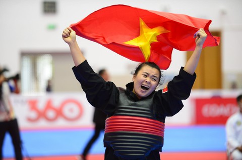 Bảng vàng thành tích của Thu Nghĩa thêm chiếc HCV SEA Games 31 - Ảnh 2. Bảng vàng thành tích của Thu Nghĩa thêm chiếc HCV SEA Games 31 - Ảnh 2.