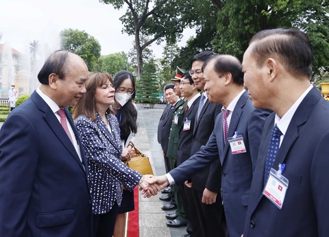 Tổng thống Hy Lạp thăm chính thức Việt Nam - Ảnh 3. Tổng thống Hy Lạp thăm chính thức Việt Nam - Ảnh 3.