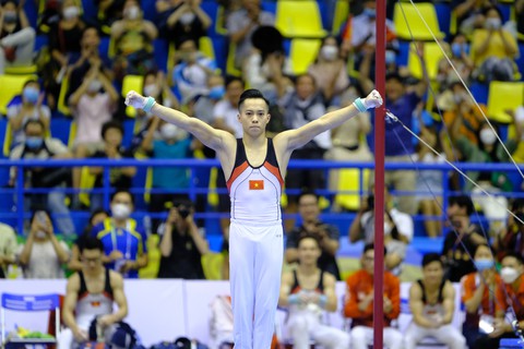 Hàng vạn khán giả làm SEA Games 31 bùng nổ - Ảnh 4. Hàng vạn khán giả làm SEA Games 31 bùng nổ - Ảnh 4.