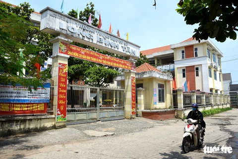 Đề kiểm tra học kỳ quảng cáo rượu Làng Vân - Ảnh 2. Đề kiểm tra học kỳ quảng cáo rượu Làng Vân - Ảnh 2.