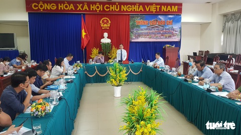Mỗi năm thu 120-150 tỉ đồng tiền công đức, miếu Bà Chúa Xứ núi Sam dành 70% chăm lo an sinh xã hội - Ảnh 2. Mỗi năm thu 120-150 tỉ đồng tiền công đức, miếu Bà Chúa Xứ núi Sam dành 70% chăm lo an sinh xã hội - Ảnh 2.
