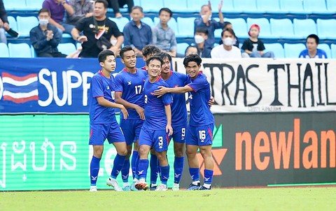 Chủ quan làm hại U23 Malaysia - Ảnh 1. Chủ quan làm hại U23 Malaysia - Ảnh 1.
