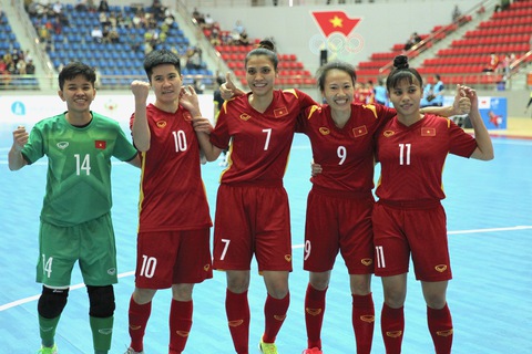 Futsal nữ Việt Nam trước cơ hội giành HCV SEA Games 31 - Ảnh 1. Futsal nữ Việt Nam trước cơ hội giành HCV SEA Games 31 - Ảnh 1.