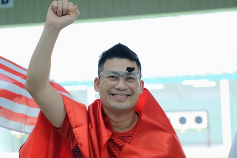 Chiếc huy chương vàng từ khẩu súng 2 lần thay nòng - Ảnh 2. Chiếc huy chương vàng từ khẩu súng 2 lần thay nòng - Ảnh 2.