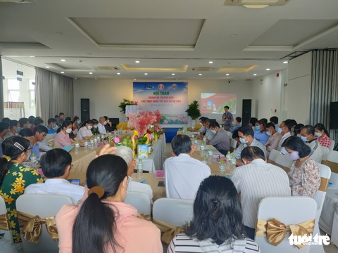 Hội chợ số giúp nông dân không còn cảnh trồng cây rồi... chờ - Ảnh 1. Hội chợ số giúp nông dân không còn cảnh trồng cây rồi... chờ - Ảnh 1.