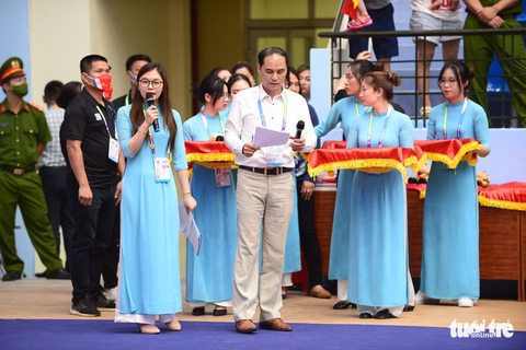 Các tình nguyện viên thông minh, xinh đẹp góp sức để SEA Games 31 thành công - Ảnh 1. Các tình nguyện viên thông minh, xinh đẹp góp sức để SEA Games 31 thành công - Ảnh 1.