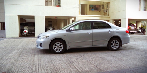 Bị vợ ép chọn xe dùng ít nhất 5 năm, người chồng chốt Toyota Altis sau khi kinh qua 5 đời xe - Ảnh 1. Bị vợ ép chọn xe dùng ít nhất 5 năm, người chồng chốt Toyota Altis sau khi kinh qua 5 đời xe - Ảnh 1.