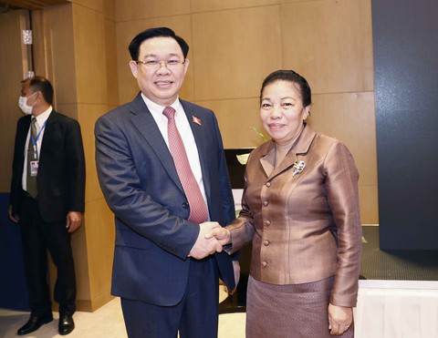 Việt - Lào đẩy mạnh hợp tác thương mại, đầu tư - Ảnh 4. Việt - Lào đẩy mạnh hợp tác thương mại, đầu tư - Ảnh 4.